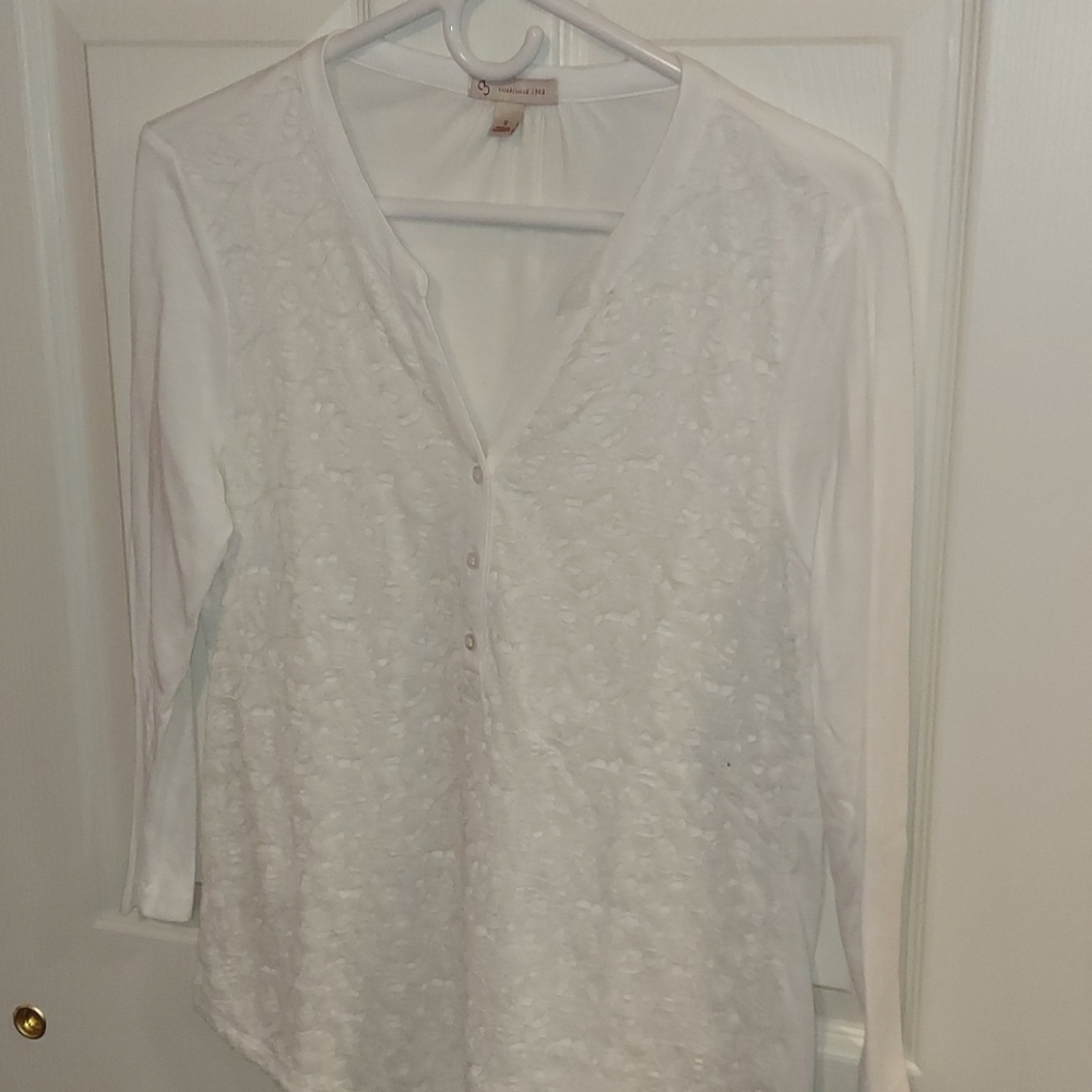 Dress‎ Barn White lined lace front henley top Small